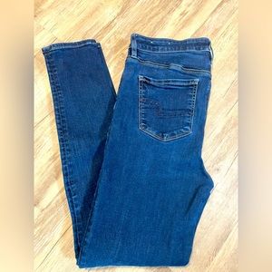 American Eagle super high rise jegging 14 LONG